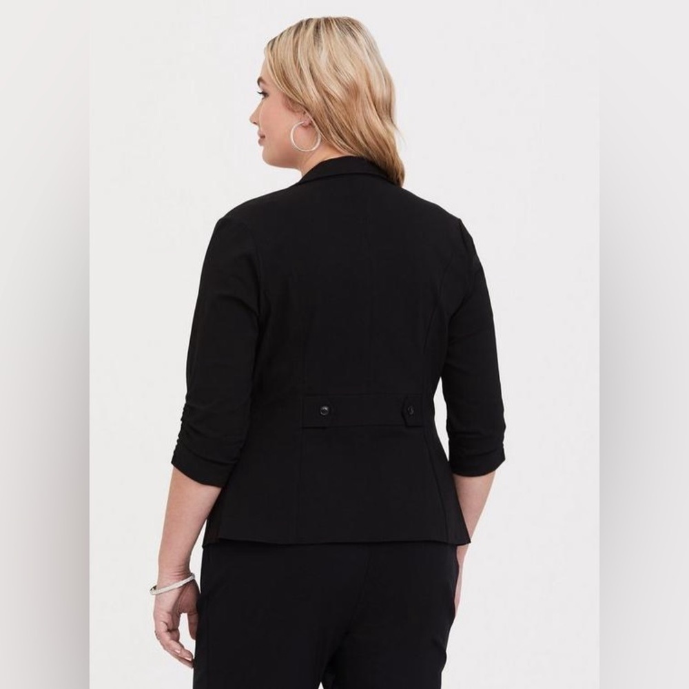 Torrid Black Studio Lexington Millennium Stretch Blazer 2 2X 18 20 - Picture 3 of 12
